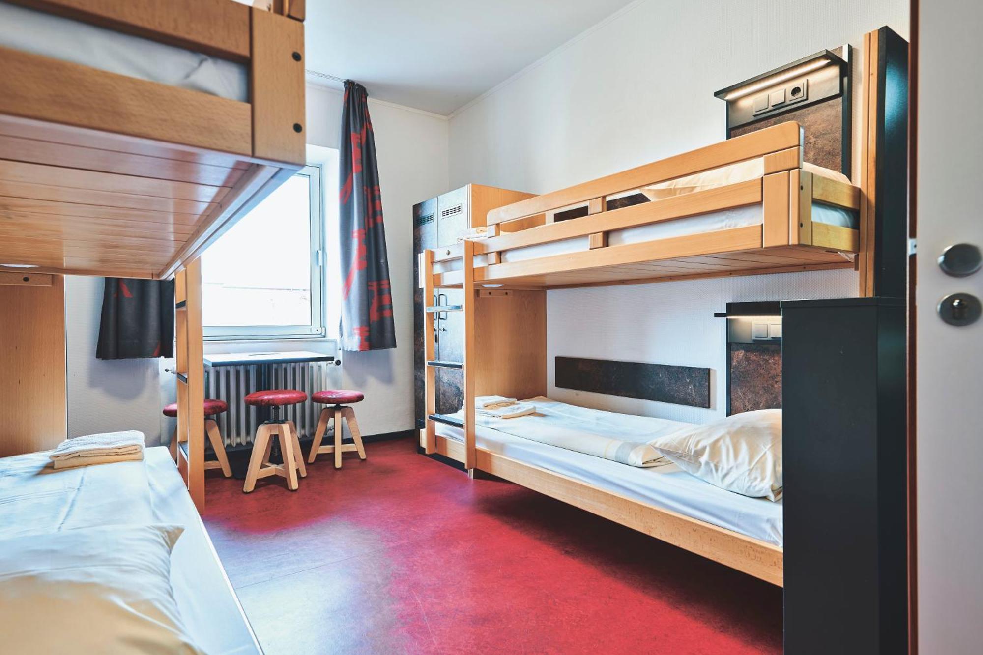 Djh Jugendgaestehaus Adolph Kolping Dortmund Exterior photo