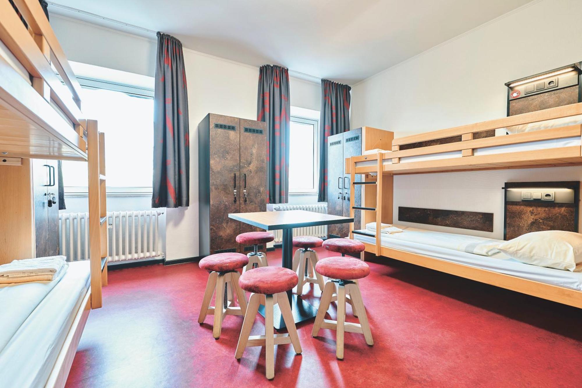 Djh Jugendgaestehaus Adolph Kolping Dortmund Exterior photo